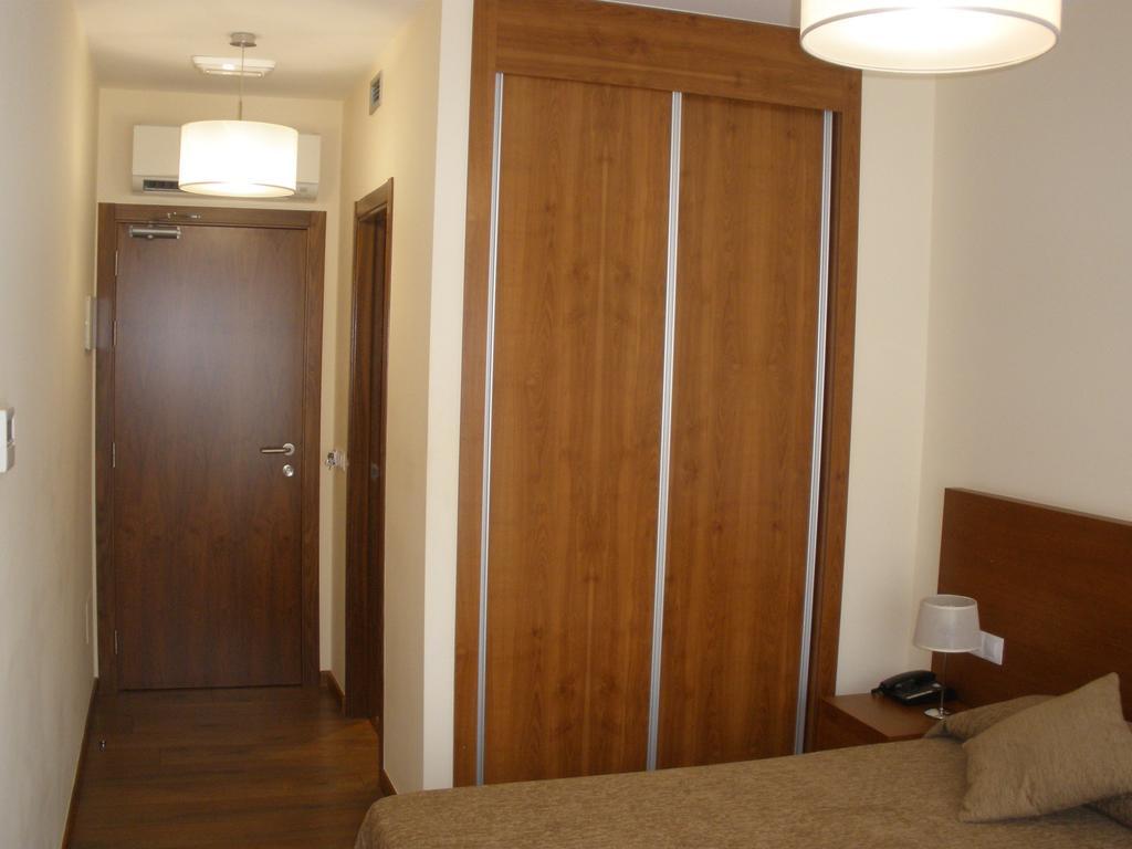 Pension Residencial Platas O Pedrouzo Exterior photo