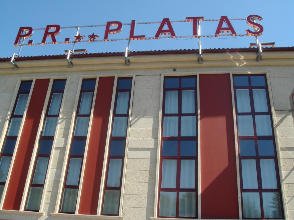 Pension Residencial Platas O Pedrouzo Exterior photo